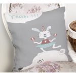 - Rh-K4813-1 - Realhomes Gri Zeminde Sevimli Sirk Tavşanı Çocuk Odası Yastık Kırlent Kılıfı Realhomes