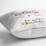 Realhomes Beyaz Zeminde Be Wild & Beautiful Temalı Modern Yastık Kırlent Kılıfı Realhomes