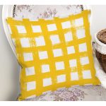 Sarı Zeminde Geometrik Kare Motifli Dekoratif Yastık Kılıfı Realhomes