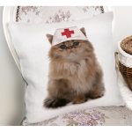 Hemşire Şapkalı Sevimli Kedi Dijital Baskılı Modern Yastık Kırlent Kılıfı Realhomes