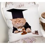 Hakim Kıyafetli Dijital Baskılı Modern Yastık Kırlent Kılıfı Realhomes