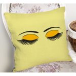 - Rh-K565-1 - Realhomes Sarı Zeminde Kirpik Motifli Dekoratif Kırlent Kılıfı Realhomes