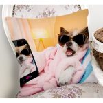- Rh-K5680-1 - Realhomes  Selfie Çekinen Köpek Modern Yastık Kırlent Kılıfı Realhomes