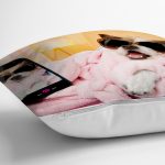 - Rh-K5680-2 - Realhomes  Selfie Çekinen Köpek Modern Yastık Kırlent Kılıfı Realhomes