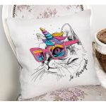 - Rh-K5688-1 - Realhomes Renkli Gözlüklü Siyah Beyaz Kedi Dijital Baskılı Modern Yastık Kırlent Kılıfı Realhomes