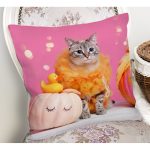 Bal Kabakları Arasında Sevimli Kedi Modern Yastık Kırlent Kılıfı Realhomes