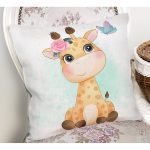 - Rh-K6618-1 - Realhomes Sevimli Yavru Zürafa Çocuk Odası Dijital Baskılı Dekoratif Yastık Kırlent Kılıfı Realhomes