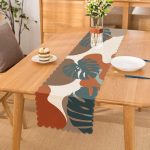 - Runner-10013 - Realhomes Renkli Zemin Tropik Yaprak Çizimli Dijital Baskılı Dekoratif Runner Realhomes