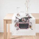 Pembe Antika Daktilo Çizimli Dijital Baskılı Dekoratif Runner Realhomes