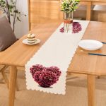 Güllü Kalp Dijital Baskılı Dekoratif Runner Realhomes