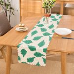 Beyaz Temalı Mint Yeşili Yaprak Motifli Dekoratif Runner Realhomes