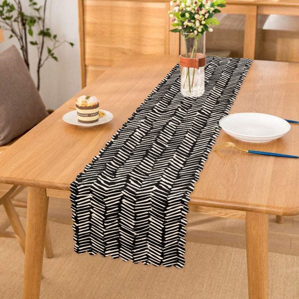 - Runner-2233 - Realhomes  Siyah Beyaz Çizgili Dijital Baskılı Dekoratif Runner Realhomes