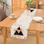 Yaldız Renk Ters Üçgen Desenli Dekoratif Runner Realhomes