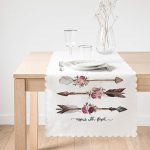 Kahverengi Ok Çizimli Çiçek Desenli Dekoratif Runner Realhomes