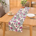 - Runner-2514 - Realhomes  Kare Puanlı Kalp Kolye Motifli Dekoratif Runner Realhomes