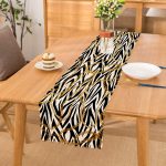 Zebra Zeminde Zincir Desen Özel Tasarım Dijital Baskılı Modern Runner Realhomes