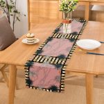 Pembe Zeminde Zincir Desenli Özel Tasarım Dijital Baskılı Modern Runner Realhomes