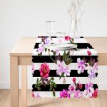 - Runner-3976-1 - Realhomes  Çizgili Zeminde Çiçekler Özel Tasarım Dijital Baskılı Modern Runner Realhomes