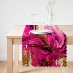 - Runner-4001-1 - Realhomes Pembe Sulu Boya Zeminde Altın Desenli Özel Tasarım Dijital Baskılı Modern Runner Realhomes