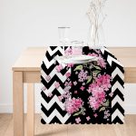 - Runner-4171-1 - Realhomes  Siyah Zikzak Zeminde İlkbahar Çiçekleri Temalı Runner Realhomes