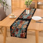 Siyah Ve Güllerin Uyumu Dijital Baskılı Runner Realhomes