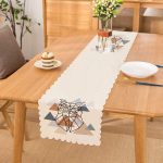 - Runner-5258 - Realhomes  Geometrik Çizimlerden Oluşan Baykuş Motifli Özel Tasarım Runner Realhomes