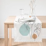 - Runner-5369-1 - Realhomes  Beyaz Zemin Üzerinde Çizim Çiçek Tasarımlı Runner Realhomes