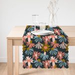 - Runner-7260-1 - Realhomes  Siyah Zemin Üzerinde Rengarenk Çiçek Desenli Dijital Baskılı Modern Runner Realhomes