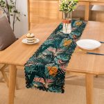 Siyah Zeminde Renkli Yaprak Desenli Dijital Baskılı Modern Runner Realhomes