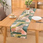 Soft Renkli Zeminde Onedraw Çizimli Yaprak Motifli Dijital Baskılı Modern Runner Realhomes