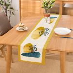 Beyaz Zeminde Onedraw Çizimli Renkli Oval Obje Dijital Baskılı Modern Runner Realhomes