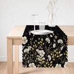 - Runner-8419-1 - Realhomes  Siyah Zemin Üzerinde Gold Detaylı Çiçek Desenli Dijital Baskılı Modern Runner Realhomes