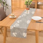 Gri Zemin Üzerinde Beyaz Yaprak Desenli Dijital Baskılı Modern Runner Realhomes