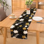 - Runner-8453 - Realhomes Siyah Zemin Üzerinde Gold Detaylı Yaprak Desenli Dijital Baskılı Modern Runner Realhomes