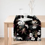 - Runner-8510-1 - Realhomes Siyah Zemin Üzerinde Beyaz Çiçek Desenli Dijital Baskılı Modern Runner Realhomes