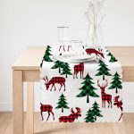 - Runner-8646-1 - Realhomes Beyaz Zemin Üzerinde Çam Ağaçlı Ekoseli Geyik Motifli Dijital Baskılı Modern Runner Realhomes