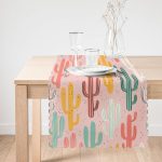 Renkli Zemin Üzerinde Sevimli Kaktüs Desenli Dijital Baskılı Modern Runner Realhomes