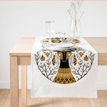 - SuetRunner-10135 - Realhomes  Çini Çizimli Guguklu Saat Motifli Dijital Baskılı Dekoratif Süet Runner Realhomes