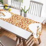 - SuetRunner-10201-1 - Realhomes Beyaz Zemin Zürafa Desenli Dijital Baskılı Modern Süet Runner Realhomes