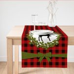 - SuetRunner-10375 - Realhomes  Ekose Zemin Çelenkli Geyik Motifli Dijital Baskılı Modern Süet Runner Realhomes