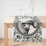 - SuetRunner-10424 - Realhomes  Karakalem Çiçek & Portre Desenli Dijital Baskılı Dekoratif Süet Runner Realhomes