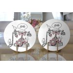 Beyaz Zemin Antika Telefon Çizimli Dijital Baskılı Dekoratif 2'li Yuvarlak Servis Altlığı – Supla Realhomes