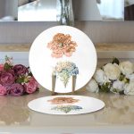 Beyaz Zemin Çiçek Motifli Dijital Baskılı Dekoratif 2'li Yuvarlak Servis Altlığı – Supla Realhomes