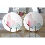 Beyaz Zemin Pembe  & Mavi Kelebek Motifli Dijital Baskılı Modern 2'li Yuvarlak Servis Altlığı – Supla Realhomes