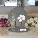 Gri Zeminli Çiçek Tasarımlı Dijital Baskılı Modern 2'li Yuvarlak Servis Altlığı – Supla Realhomes