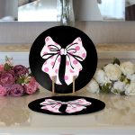 Siyah Zemin Pembe Puantiyeli Kurdale Tasarımlı Dijital Baskılı Modern 2'li Yuvarlak Servis Altlığı – Supla Realhomes