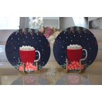 Lacivert Zemin Kırmızı Bardak Desenli Dijital Baskılı Modern 2'li Yuvarlak Servis Altlığı – Supla Realhomes