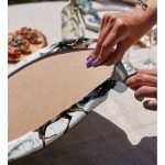 Kar Zeminli Geyik & Çam Ağacı Tasarımlı Dijital Baskılı Dekoratif 2'li Yuvarlak Servis Altlığı – Supla Realhomes