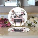 - Supla2li-10139-Pembe-Antika-Daktilo-Cizimli-Dijital-Baskili-Dekoratif-2li-Yuvarlak-Servis-Altligi-–-Supla-2 - Realhomes Pembe Antika Daktilo Çizimli Dijital Baskılı Dekoratif 2'li Yuvarlak Servis Altlığı – Supla Realhomes