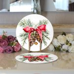 - Supla2li-10184-Ozel-Tasarim-Kurdaleli-Kozalak-Motifli-Dijital-Baskili-Dekoratif-2li-Yuvarlak-Servis-Altligi-–-Supla-2 - Realhomes Özel Tasarım Kurdaleli Kozalak Motifli Dijital Baskılı Dekoratif 2'li Yuvarlak Servis Altlığı – Supla Realhomes